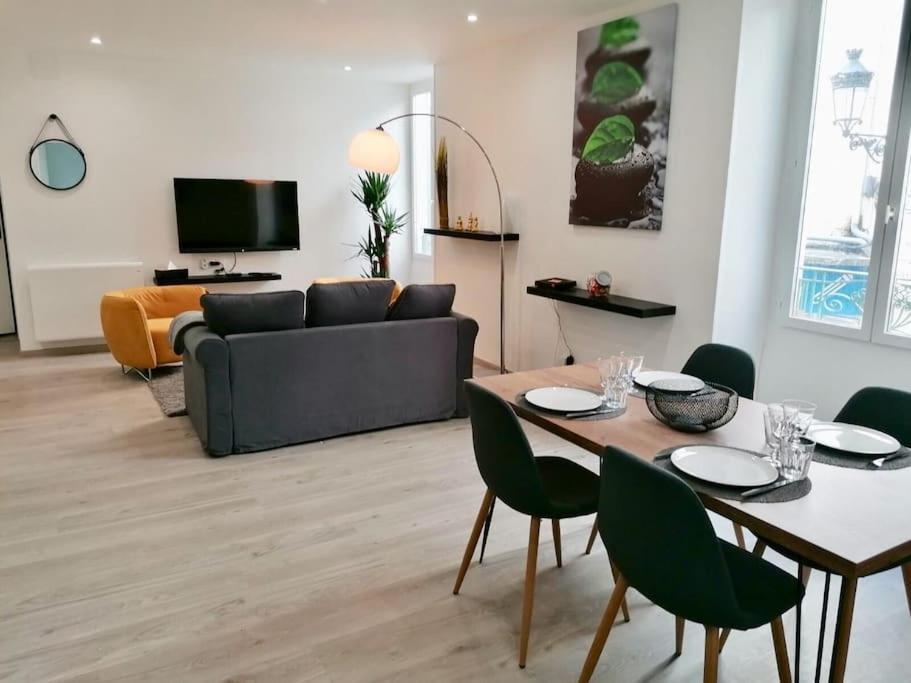 L'Harmonie 72M2 - 2 Chambres Parentales - Rue De La Halle - Hyper Centre Lourdes Esterno foto